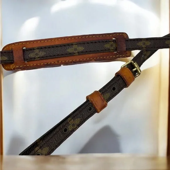 AUTH Louis Vuitton Mini DANUBE Monogram + COA Crossbody Shoulder Bag RARE SIZE! - Picture 12 of 17